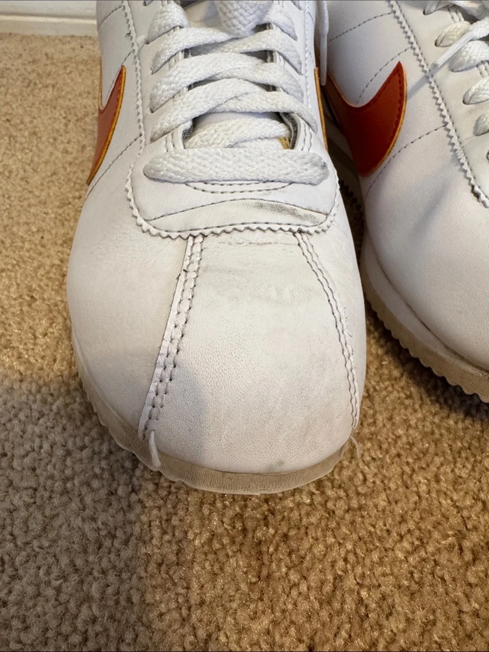 Nike leather collar swoosh
